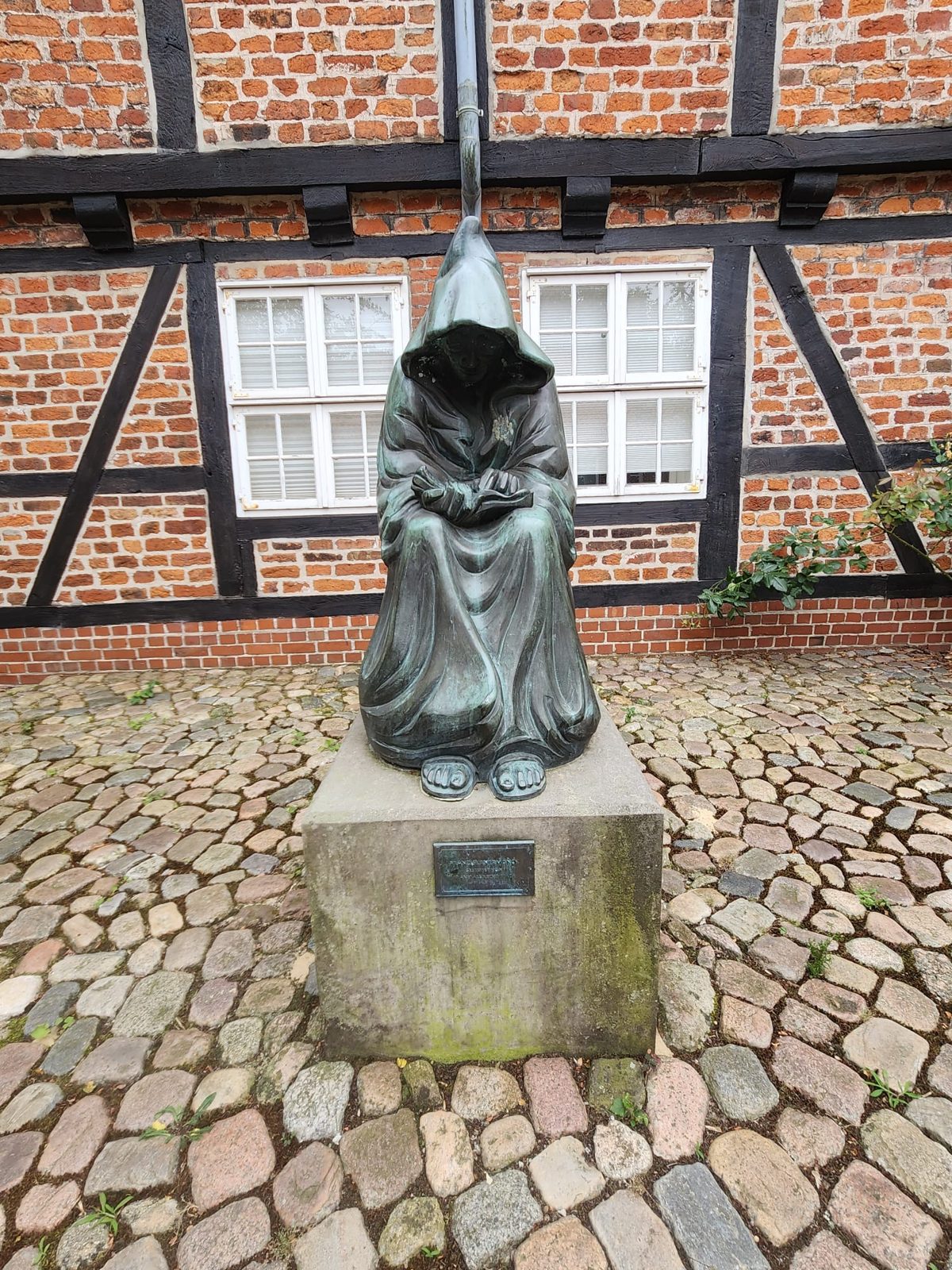Der lesende Mönch am Johanniskloster